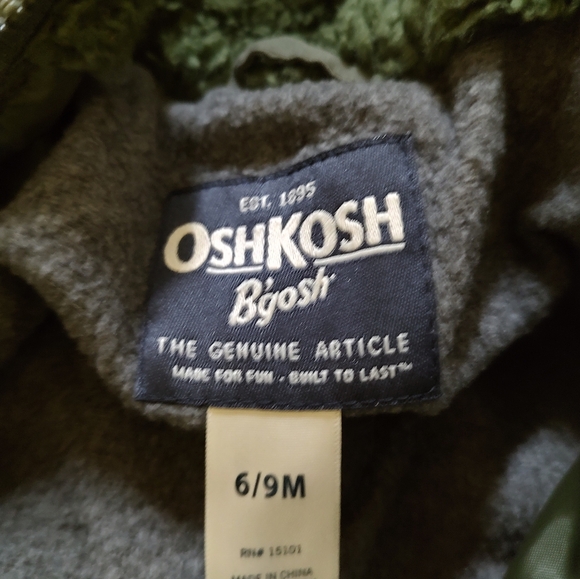 Oshkosh Bgosh Boys Snowsuit - Picture 5 of 5